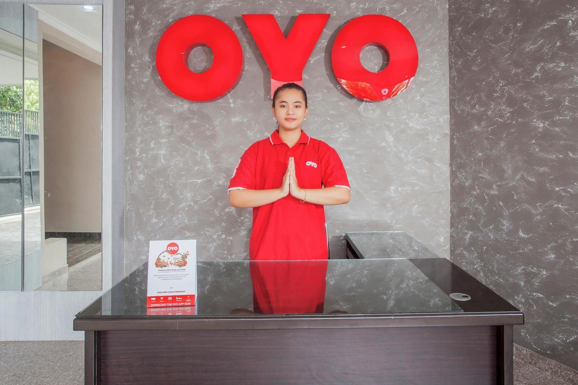 Super Oyo Capital O 134 Lg Residence Surabaya Exterior photo